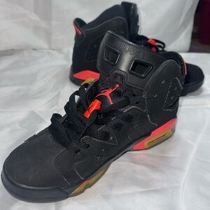 Nike Air‎ Jordan 6 GS Infrared 2014 Black 6.5Y 384665-023